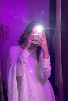 Stylish girl pic hiding face (11)
