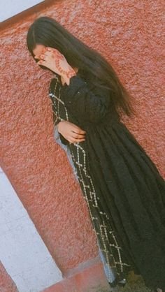 Stylish girl pic hiding face (14)