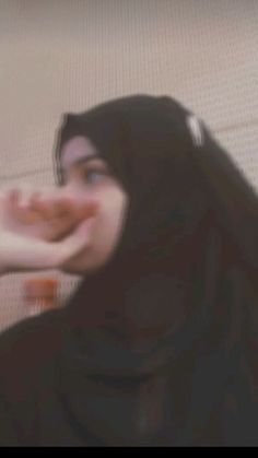 Stylish girl pic hiding face (22)