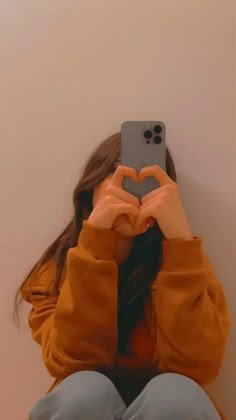 Stylish girl pic hiding face (27)
