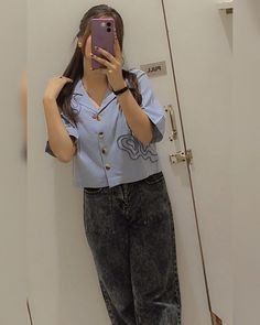 Stylish girl pic hiding face (35)