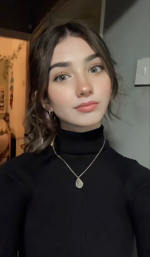 cute girl pic (29)