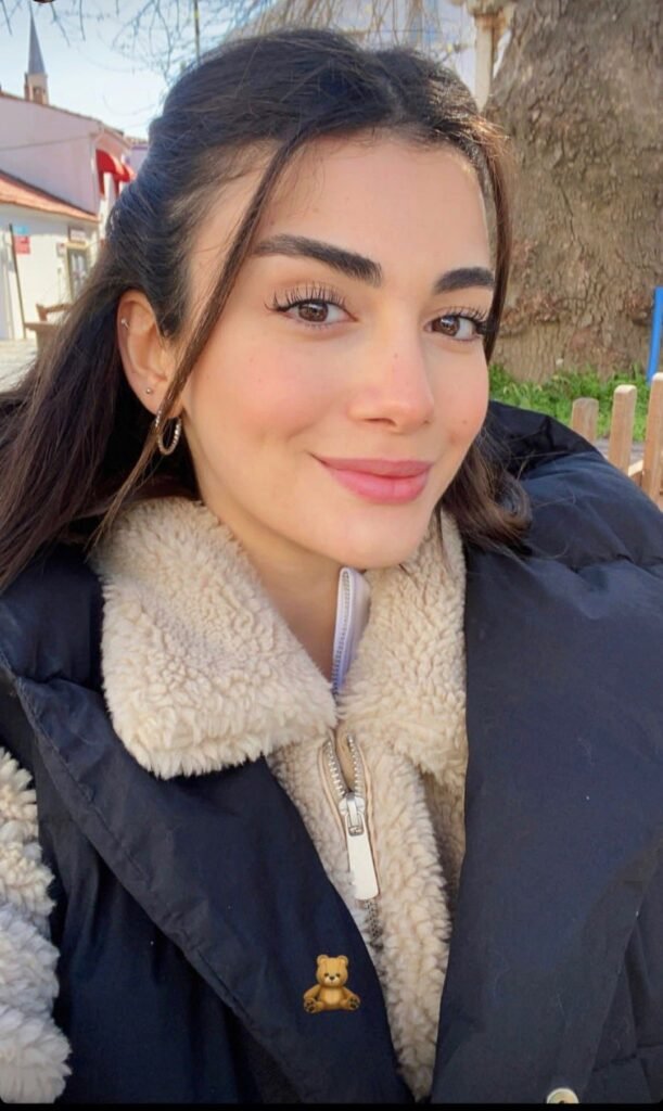 cute girl pic (59)