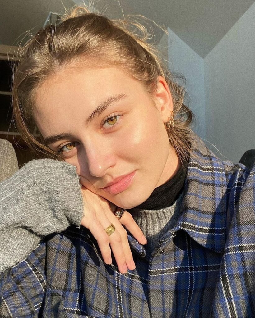 cute girl pic (64)
