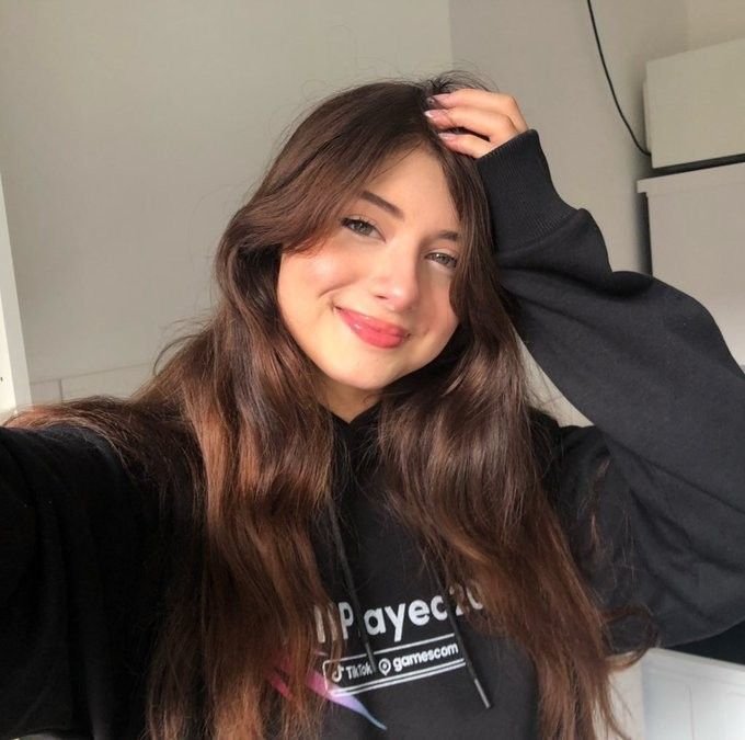 girl dp (25)
