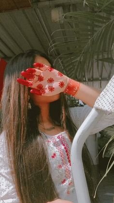 hidden face girl pic for instagram (18)