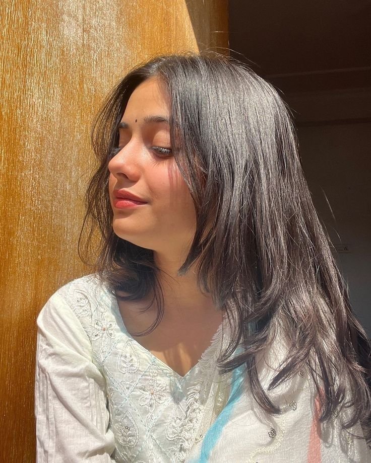 hidden face girl pic for instagram (9)